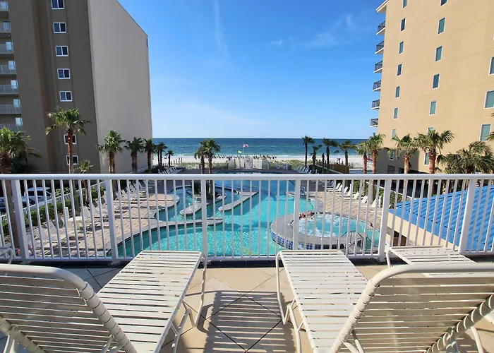 Apartment Crystal Tower 1705 By Youngs Suncoast *