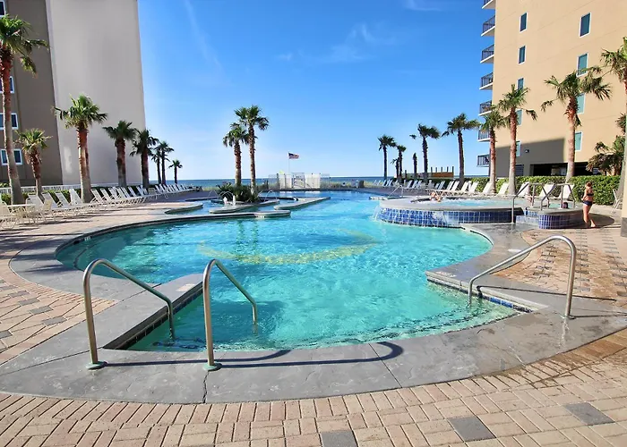 Apartment Crystal Tower 1705 By Youngs Suncoast *