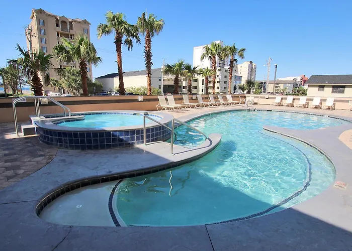 Apartment Crystal Tower 1705 By Youngs Suncoast *
