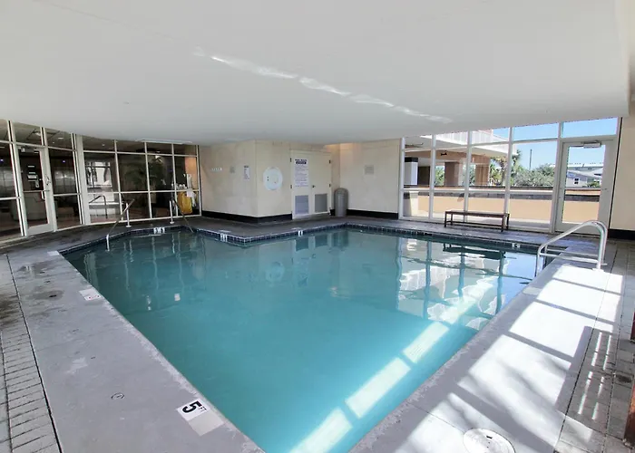 Apartment Crystal Tower 1705 By Youngs Suncoast *